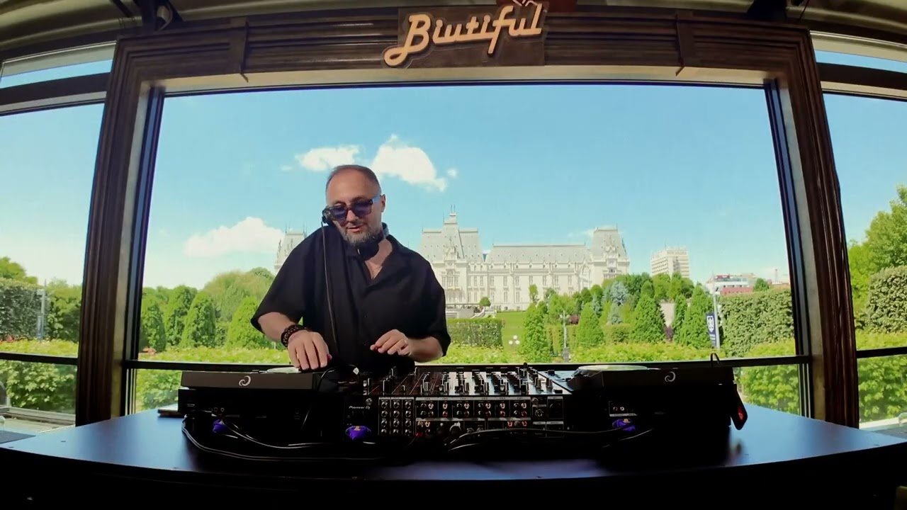 John Junior – Summer 2026 Biutiful Iasi